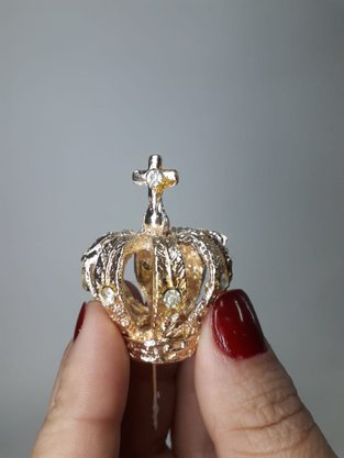 Coroa Fundição Dourada Strass  3  cm - Para Imagem de 25 cm -