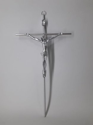 Crucifixo de Metal 24 x 13 - Barra Redonda -