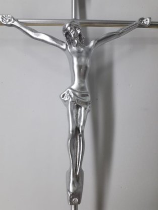 Crucifixo de Metal 24 x 13 - Barra Redonda -