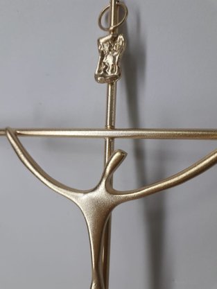 Crucifixo de Metal Estilizado  21 x 13 cm - Barra Redonda -