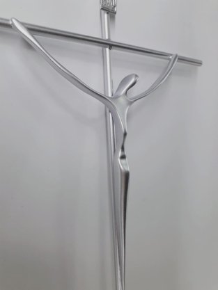 Crucifixo de Metal Estilizado 28 x 19 cm - Barra Redonda