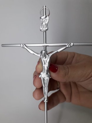 Crucifixo Metal 19 x 10 - Barra Redonda