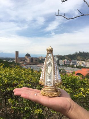 Santa com Pérolas - 15 cm - N. S. Aparecida - Imagem Branca -