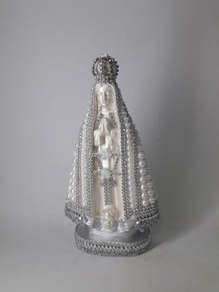 Santa com Pérolas - 20 cm - N. S. Aparecida - Imagem Branca -
