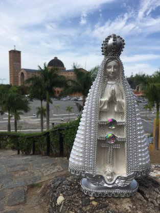 Santa com Pérolas - 40 cm - N. S. Aparecida - Imagem Branca -