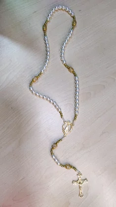 Terço Nossa Senhora Aparecida Branco com Dourado -