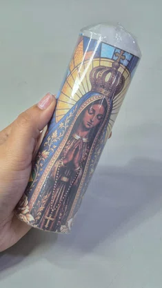 Vela Média Votiva - 5 x 15 cm - N. S. Aparecida (modelo 2)