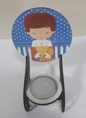 Pedestal em MDF com Vela Rechô - Lembrança Eucaristia Menino -