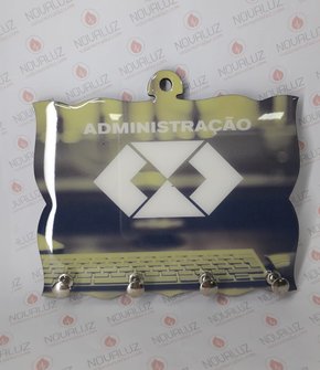 Porta Chaves 4 Pinos Resinado - Administração -