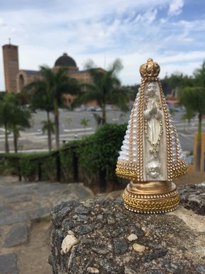 Santa com Pérolas - 15 cm - N. S. Aparecida - Imagem Branca -
