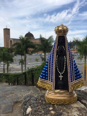 Santa com Pérolas - 22 cm - N. S. Aparecida - Imagem Preta -