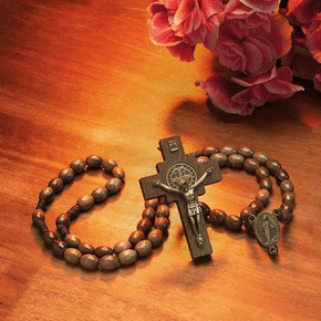 Terço no Cordão com Crucifixo de São Bento Imbuia -