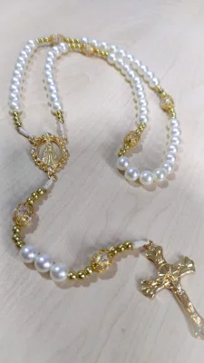 Terço Nossa Senhora Aparecida Branco com Dourado -