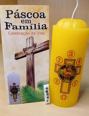 Vela Círio da Família Médio - Adesivado - Cordeiro 02 - Diâmetro 5 cm -