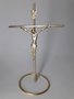 Crucifixo de Metal na Base 15 x 10 cm - Barra Redonda