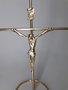 Crucifixo de Metal na Base 15 x 10 cm - Barra Redonda